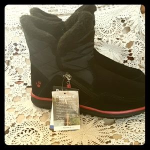 COPY - NWT Bearpaw Snow Boots